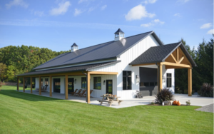 Entertaining by the Lake Barndo
